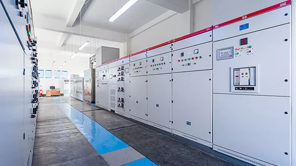 Thiết bị đóng cắt
